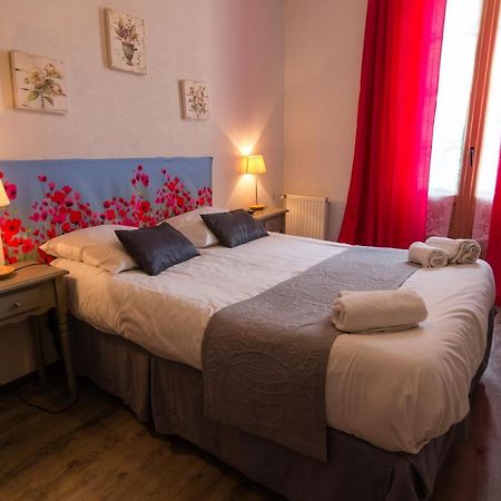 Ma Petite Auberge กาสเตลลาน ภายนอก รูปภาพ