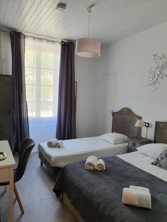 Ma Petite Auberge กาสเตลลาน ภายนอก รูปภาพ