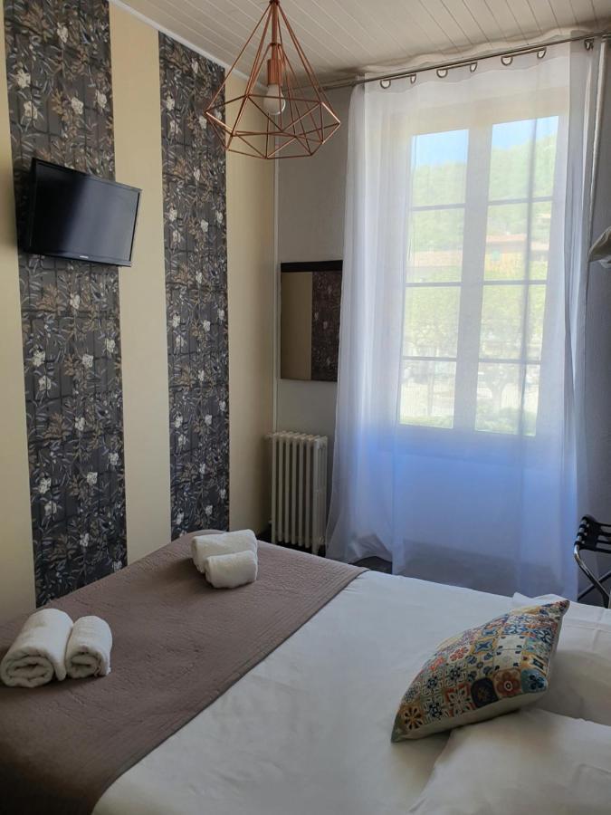 Ma Petite Auberge กาสเตลลาน ภายนอก รูปภาพ