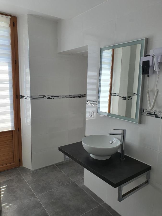 Ma Petite Auberge กาสเตลลาน ภายนอก รูปภาพ